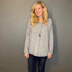 😃Women’s Old Navy Shirt!💙